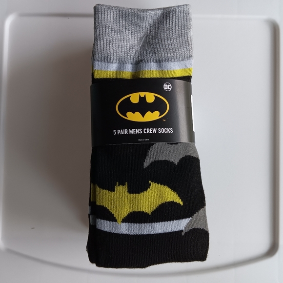 New Batman 5 Pack Crew Socks The Dark Knight Logo Official DC Size 10 11 12 - Picture 1 of 6